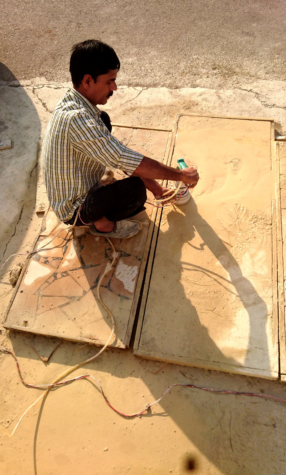 archiopteryx stone mosaic grinding